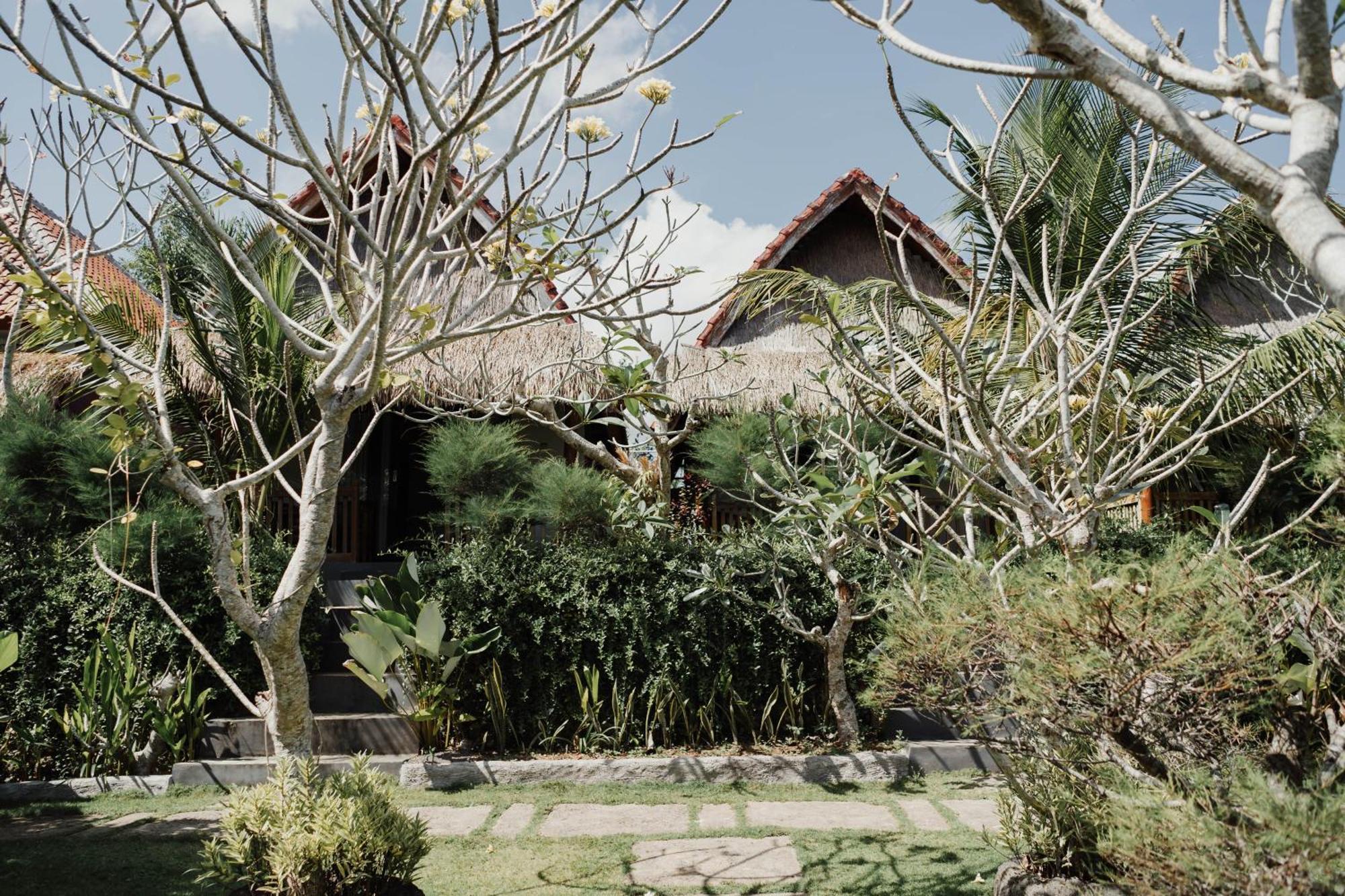 Temeling Jungle Inn Batumadeg Ngoại thất bức ảnh