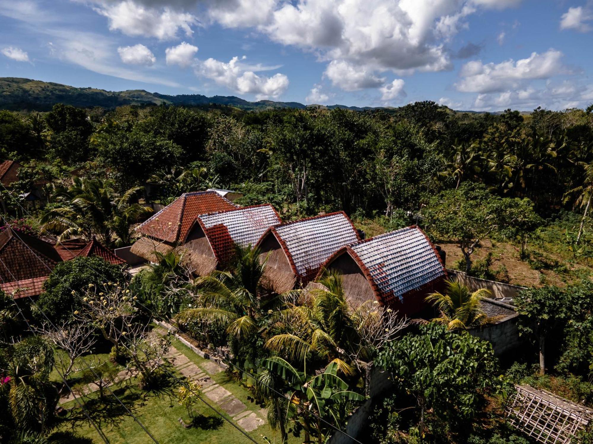 Temeling Jungle Inn Batumadeg Ngoại thất bức ảnh