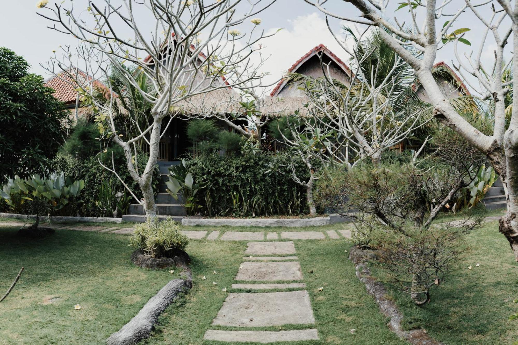 Temeling Jungle Inn Batumadeg Ngoại thất bức ảnh