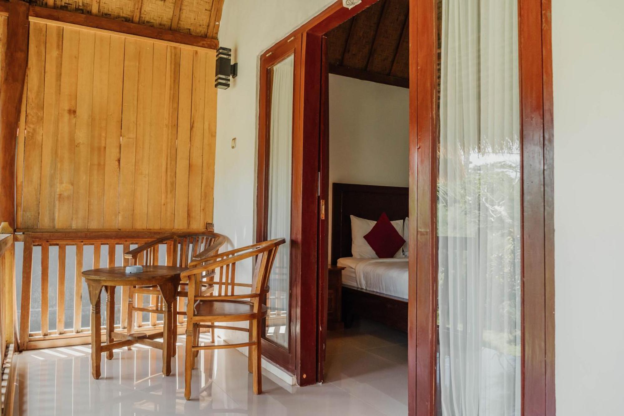 Temeling Jungle Inn Batumadeg Ngoại thất bức ảnh