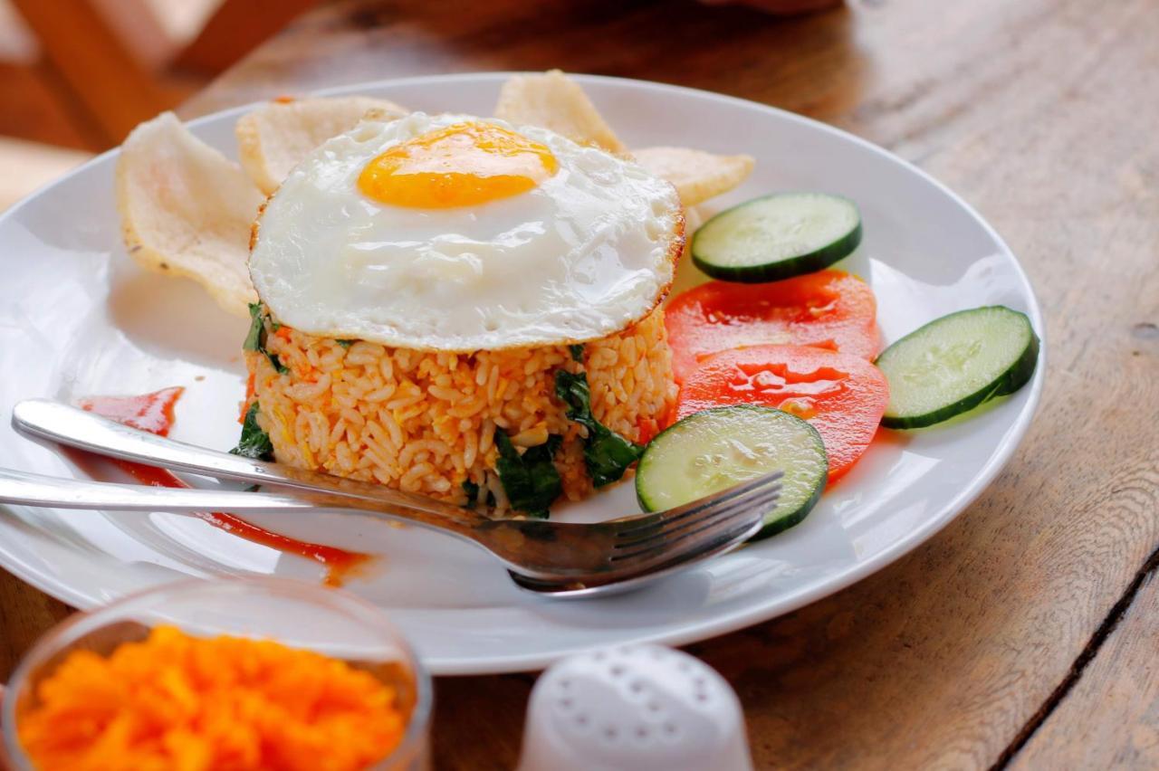 Temeling Jungle Inn Batumadeg Ngoại thất bức ảnh